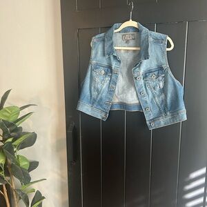Cropped denim vest